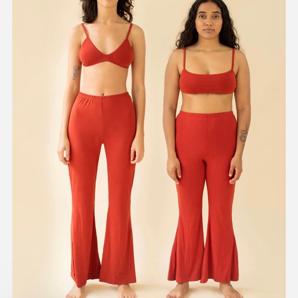HARA the Label Frankie Flares in Cherry Red / Size M Short